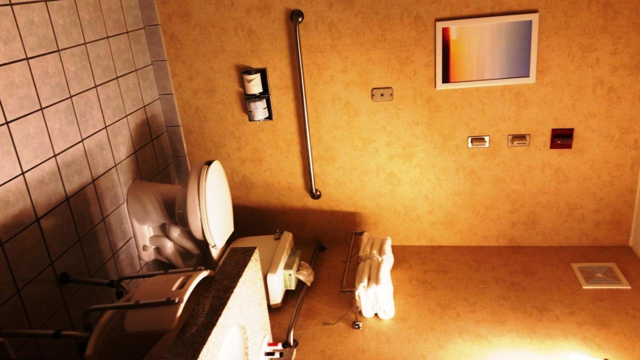 Days Inn & Suites By Wyndham Βανκούβερ Εξωτερικό φωτογραφία